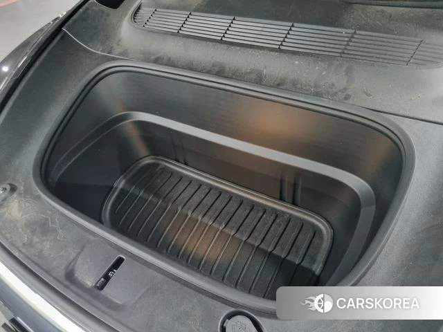 Tesla Model Y 2025 Серый из Кореи, фото 5