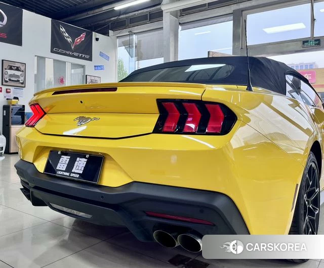 Ford Mustang 2024 Желтый из Китая, фото 5