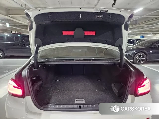 BMW 5 Series (G30) 2022 Белый из Кореи, фото 5