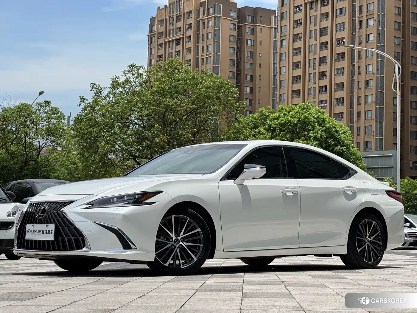 Lexus ES 2023 Белый из Китая, фото 5