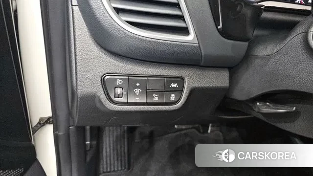 Kia Seltos 2022 Белый двухцветный из Кореи, фото 5