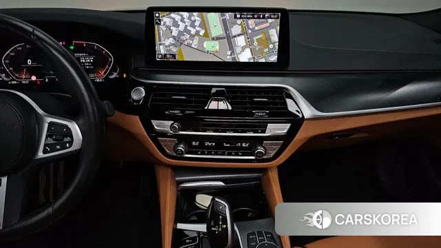 BMW 5 Series (G30) 2023 Черный из Кореи, фото 5