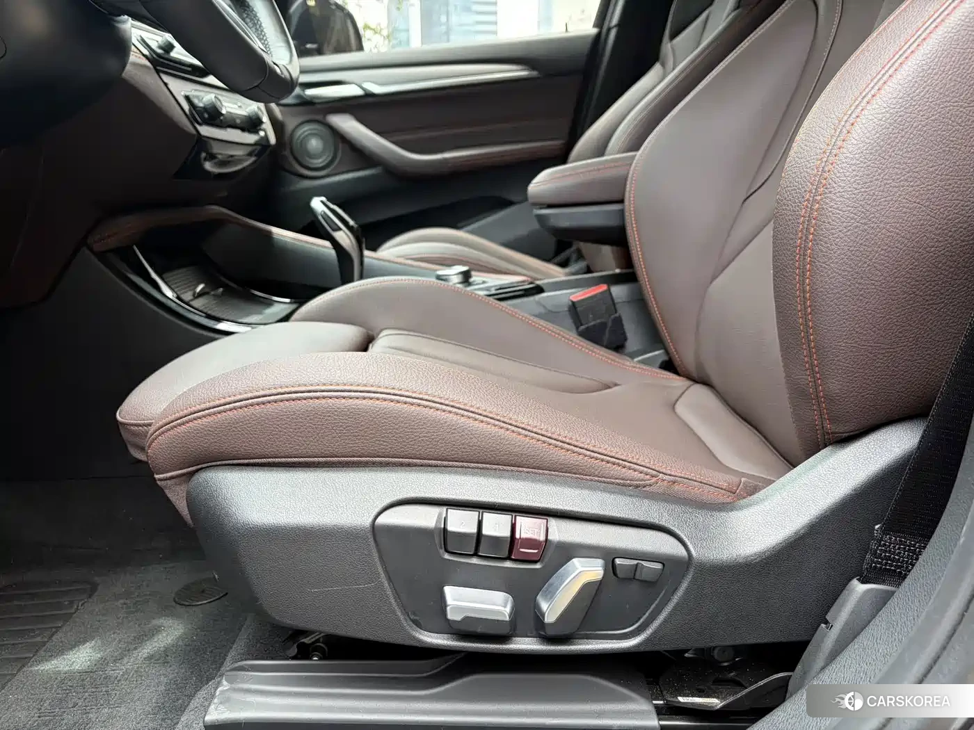 BMW X2 2023 Silver/gray из Китая, фото 5