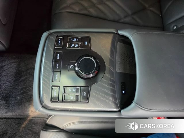 Genesis G80 (RG3) 2026 Черный из Кореи, фото 5