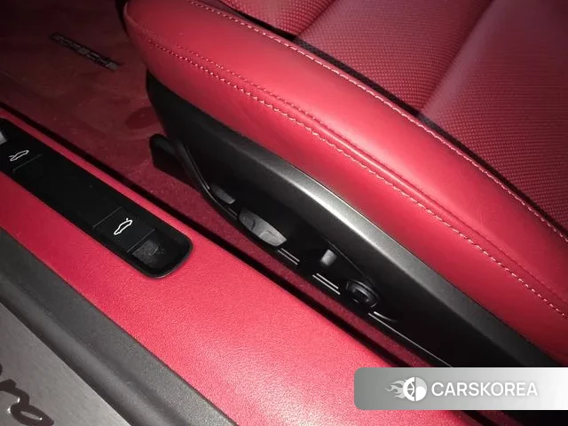 Porsche 911(992) 2024 Серый из Кореи, фото 5