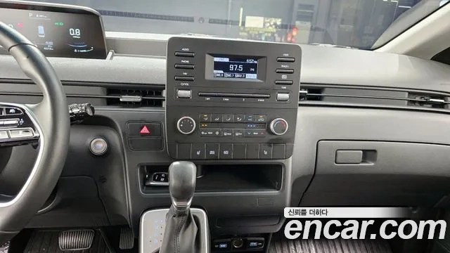 Hyundai Staria 2022 Белый из Кореи, фото 5