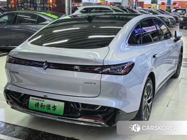 Baojun Enjoy PHEV 2025 Белый из Китая, фото 5