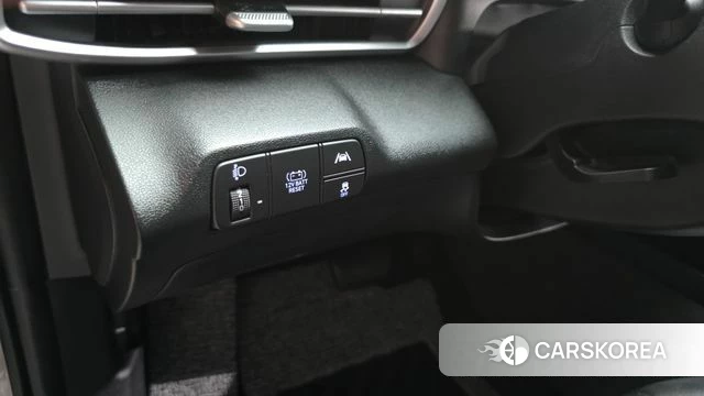 Hyundai Avante Hybrid (CN7) 2022 Серебристо-серый из Кореи, фото 5