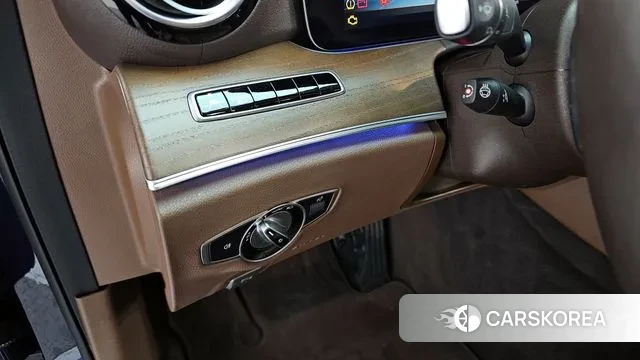 Mercedes-Benz E-Class W213 2019 Синий из Кореи, фото 5