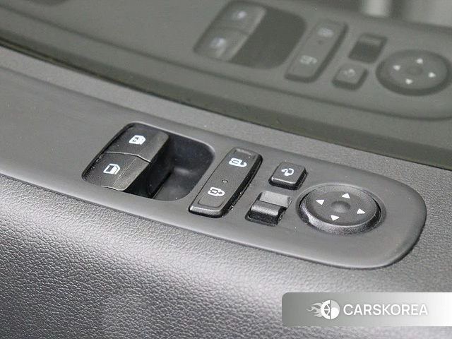 Hyundai Staria 2024 Белый из Кореи, фото 5