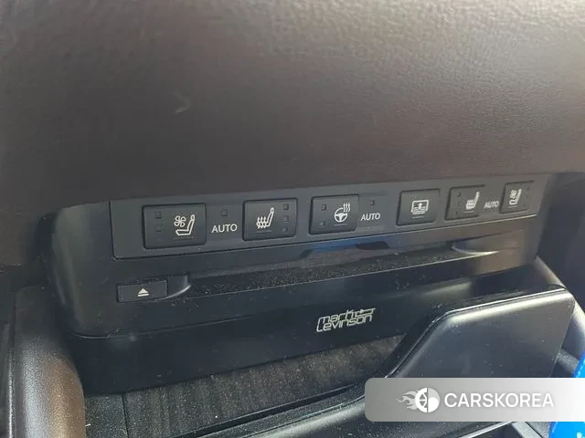 Lexus ES300h 7th generation 2019 Черный из Кореи, фото 5