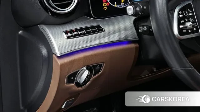 Mercedes-Benz E-Class W213 2020 Белый из Кореи, фото 5