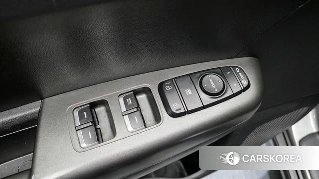 Kia Sportage The Bold 2021 Серый из Кореи, фото 5