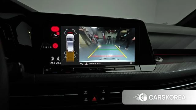 Volkswagen Golf 8th Generation 2024 Белый из Кореи, фото 5