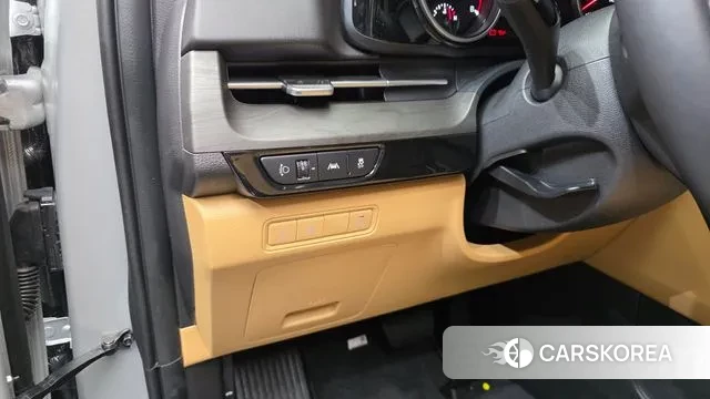 Kia Carnival 4th generation 2022 Серебряный из Кореи, фото 5