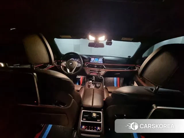 BMW 7 Series (G11) 2018 Синий из Кореи, фото 5