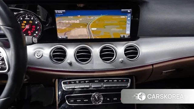Mercedes-Benz E-Class W213 2019 Белый из Кореи, фото 5