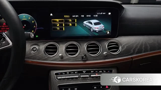 Mercedes-Benz E-Class W213 2023 Белый из Кореи, фото 5