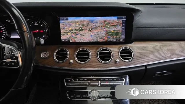 Mercedes-Benz E-Class W213 2019 Серый из Кореи, фото 5