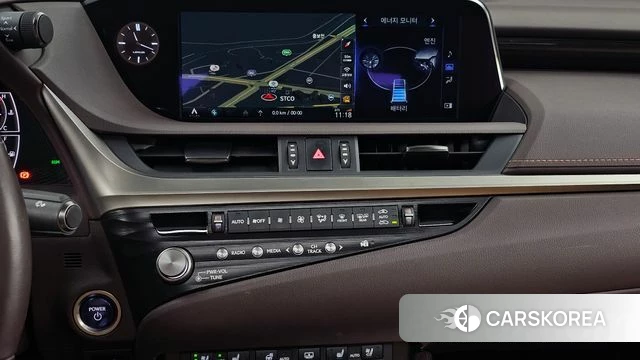 Lexus ES300h 7th generation 2021 Песочный из Кореи, фото 5