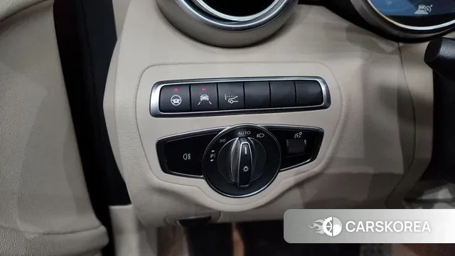 Mercedes-Benz C-Class W205 2020 Красный из Кореи, фото 5