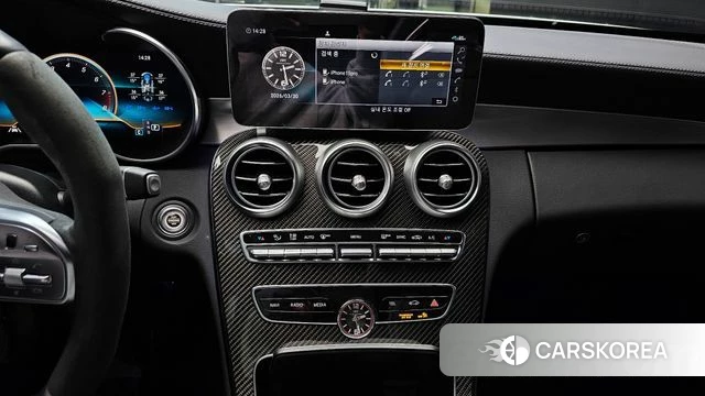 Mercedes-Benz C-Class W205 2021 Белый из Кореи, фото 5