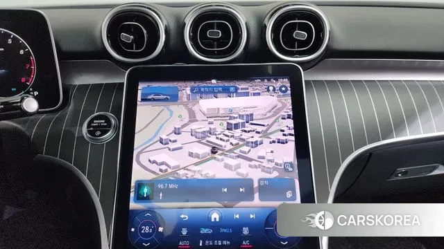 Mercedes-Benz C-Class W206 2024 Белый из Кореи, фото 5