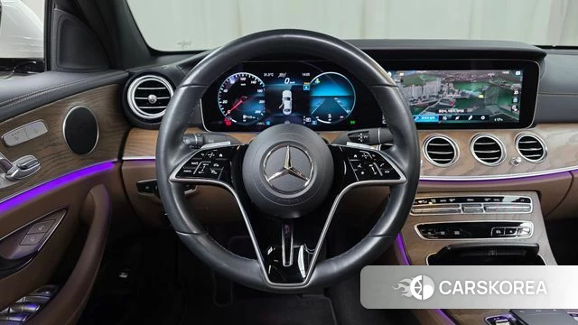 Mercedes-Benz E-Class W213 2022 Белый из Кореи, фото 5