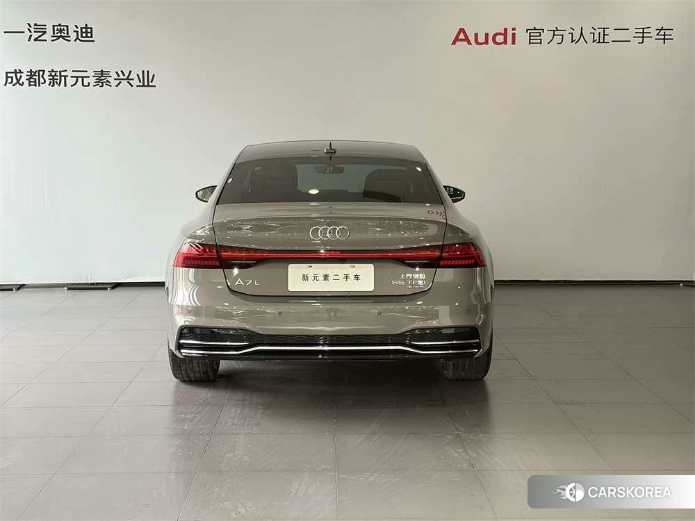 Audi A7L 2024 Шампань из Китая, фото 5