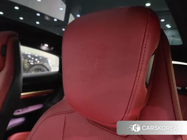 Porsche Taycan 2023 Серый из Кореи, фото 5