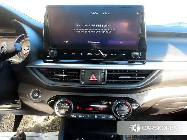 Kia The New K3 2nd generation 2021 Белый из Кореи, фото 5