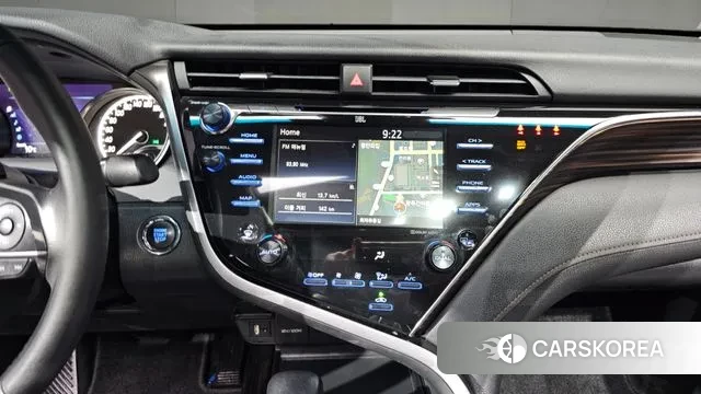 Toyota Camry (XV70) 2018 Песочный из Кореи, фото 5