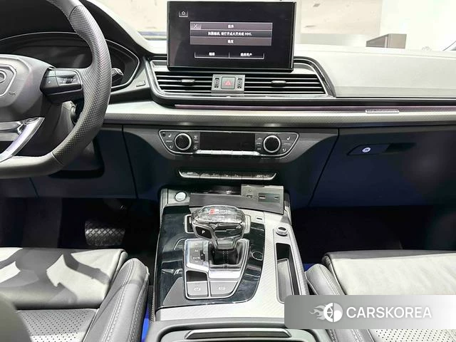Audi Q5L 2022 Синий из Китая, фото 5