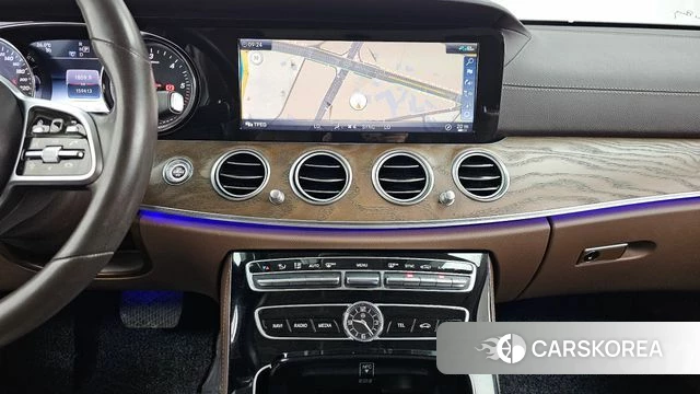 Mercedes-Benz E-Class W213 2020 Белый из Кореи, фото 5