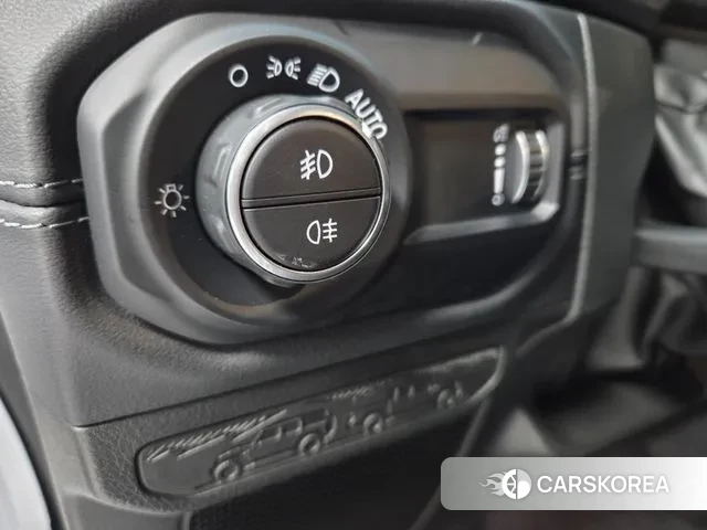 Jeep Wrangler (JL) 2024 Белый из Кореи, фото 5