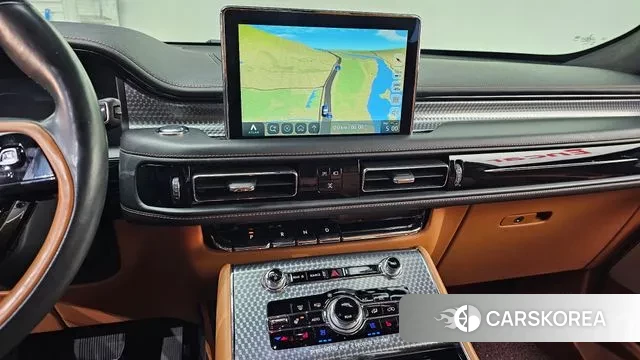 Lincoln Aviator 2nd generation 2021 Серый из Кореи, фото 5