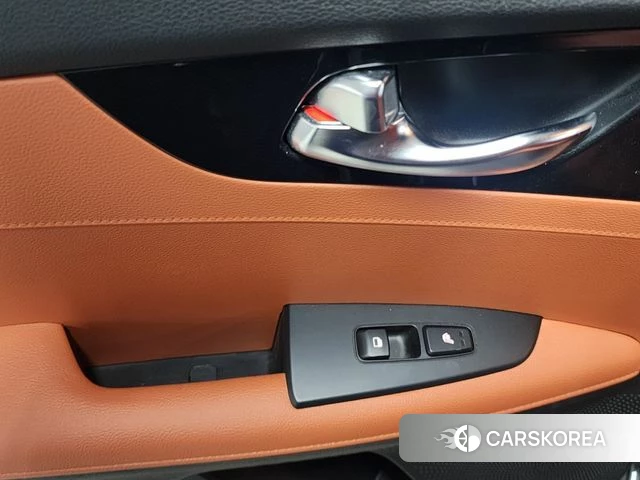 Kia The New K3 2nd generation 2021 Черный из Кореи, фото 5