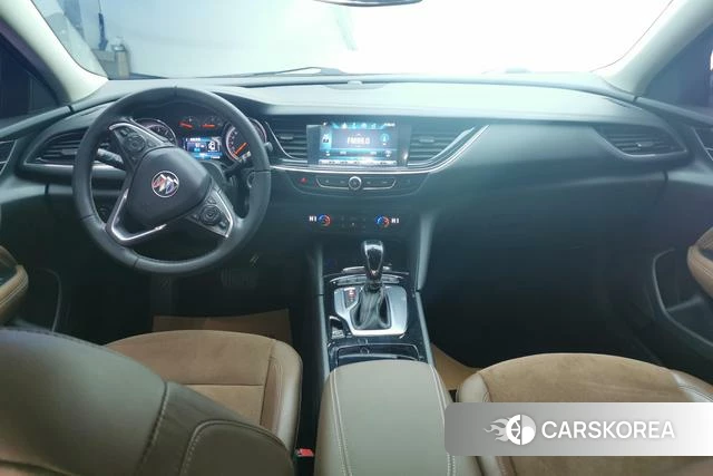 Buick Regal 2019 Красный из Китая, фото 5
