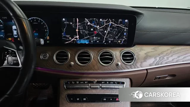 Mercedes-Benz E-Class W213 2021 Белый из Кореи, фото 5