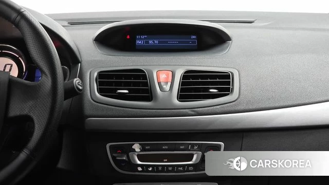 Renault Korea (Samsung) SM3 Z.E. 2019 Белый из Кореи, фото 5