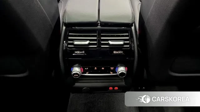 BMW 5 Series (G30) 2021 Белый из Кореи, фото 5