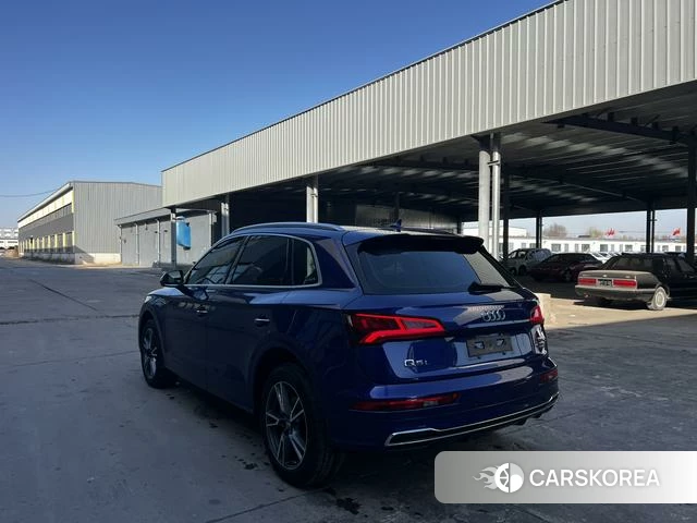 Audi Q5L 2019 Синий из Китая, фото 5