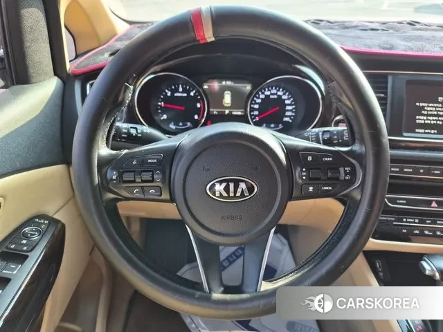 Kia The New Carnival 2019 Черный из Кореи, фото 5