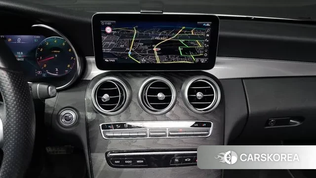 Mercedes-Benz C-Class W205 2021 Белый из Кореи, фото 5