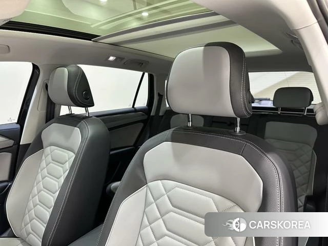 Volkswagen Tanyue 2023 Темно-серый из Китая, фото 5