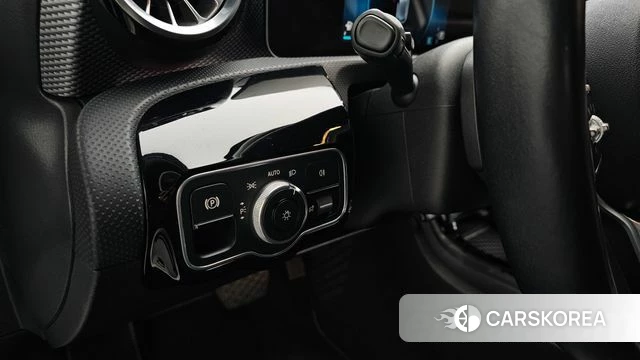 Mercedes-Benz A-Class W177 2020 Белый из Кореи, фото 5