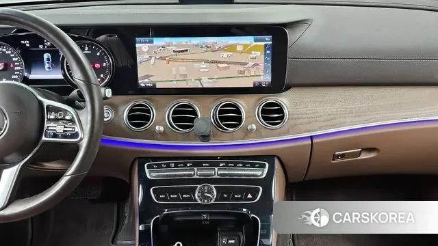 Mercedes-Benz E-Class W213 2019 Белый из Кореи, фото 5