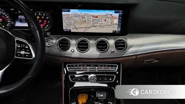 Mercedes-Benz E-Class W213 2019 Серебряный из Кореи, фото 5