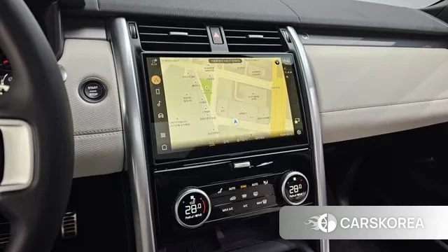 Land Rover Discovery 5 2024 Белый из Кореи, фото 5