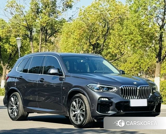 BMW X5 (imported) 2022 Темно-серый из Китая, фото 5